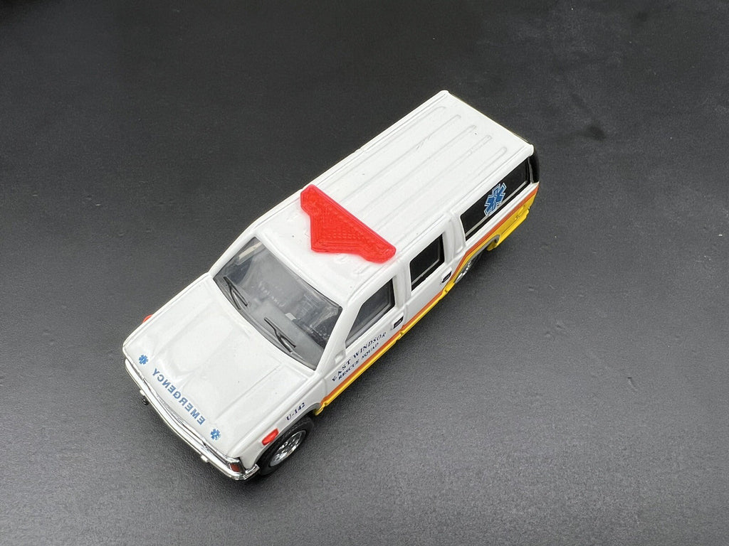 2-Pack 1/64 Scale Model Red Federal Valor Lightbar Fire EMS Truck SUV 6401R1