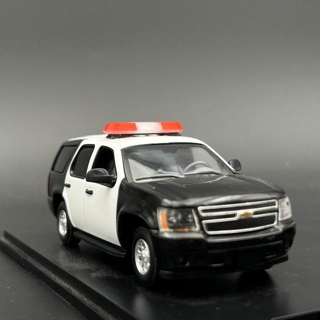 2 Pack 1/43 Red SUV + Sedan Vista Lightbar Greenlight Police Sheriff Fire10