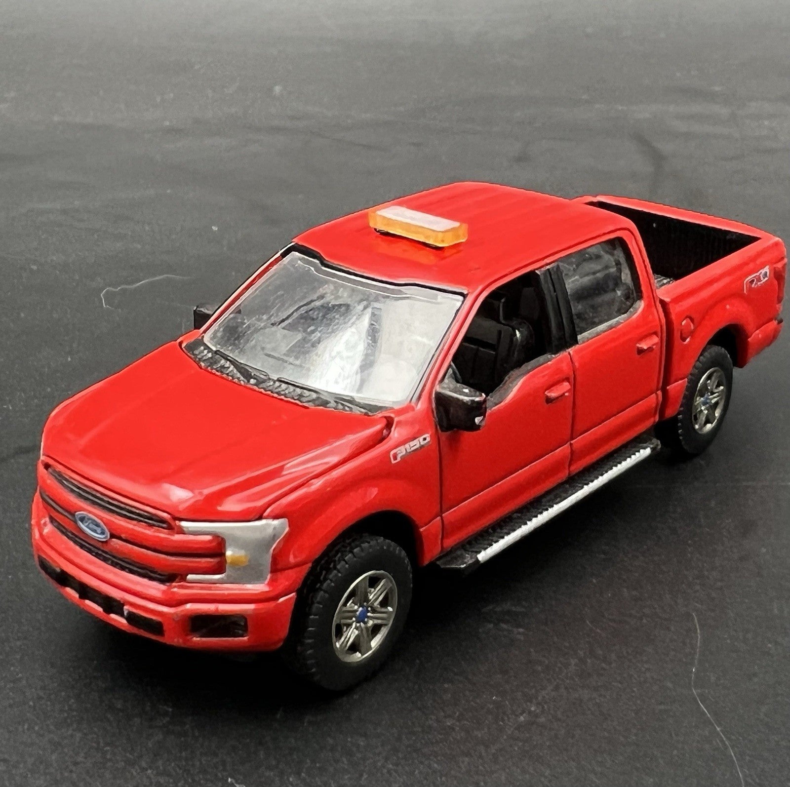 2 Pack 1/64 Mini Whelen Edge Amber Lightbar Gray Top Cover Work Truck Security3