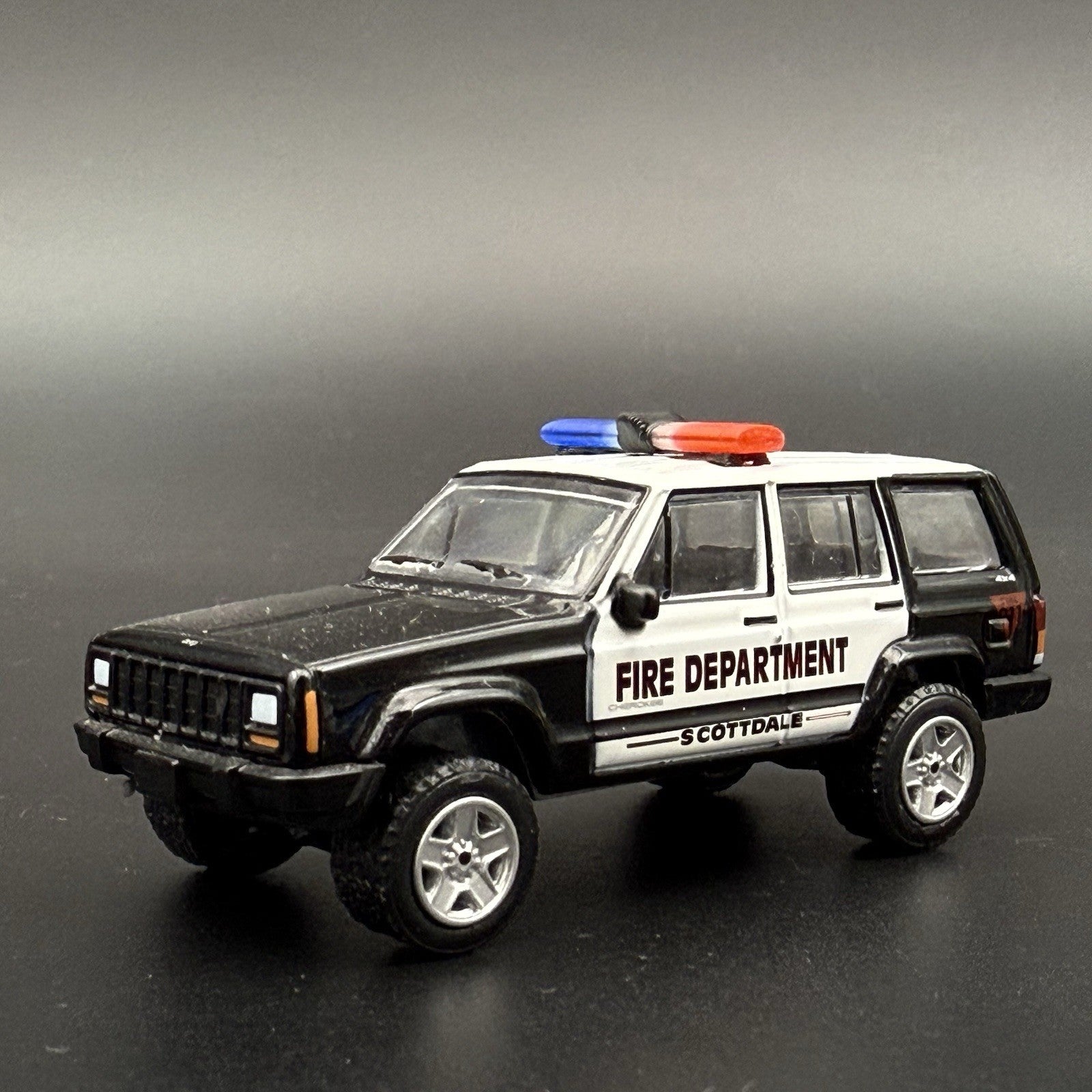 2-Pack 1/64 Scale Model Jetsonic Blue Clear Red Lightbar Police 6424BCR4