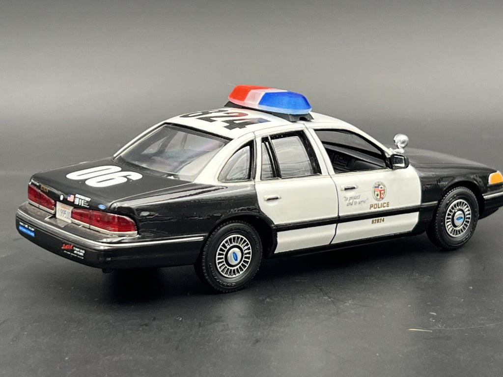 1/24 25 Blue Clear Red Federal Signal Vista Lightbar San Diego Police Sheriff10