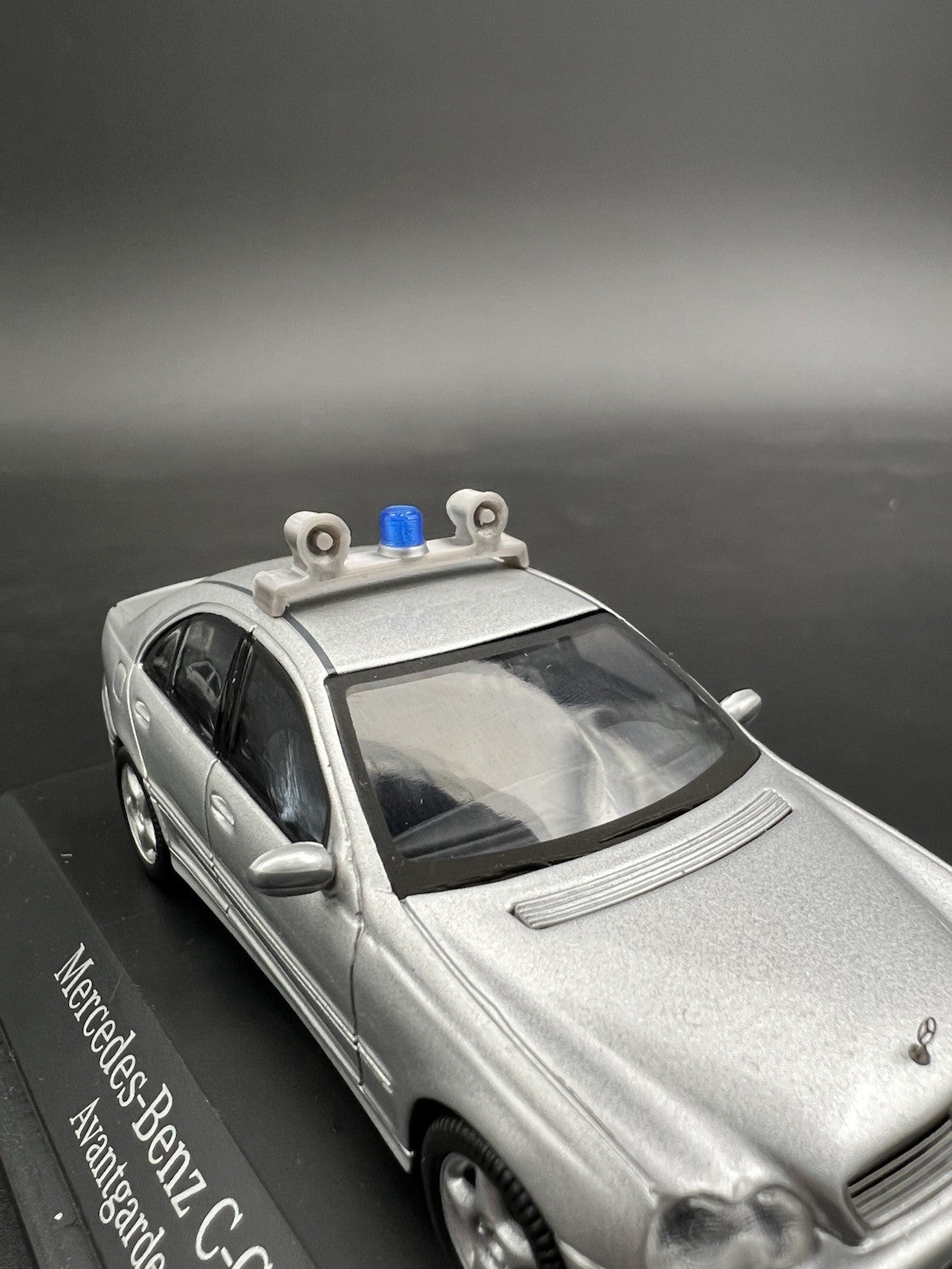 1/43 Vintage Blue Beacon With Dual Siren Speakers Lightbar Police14
