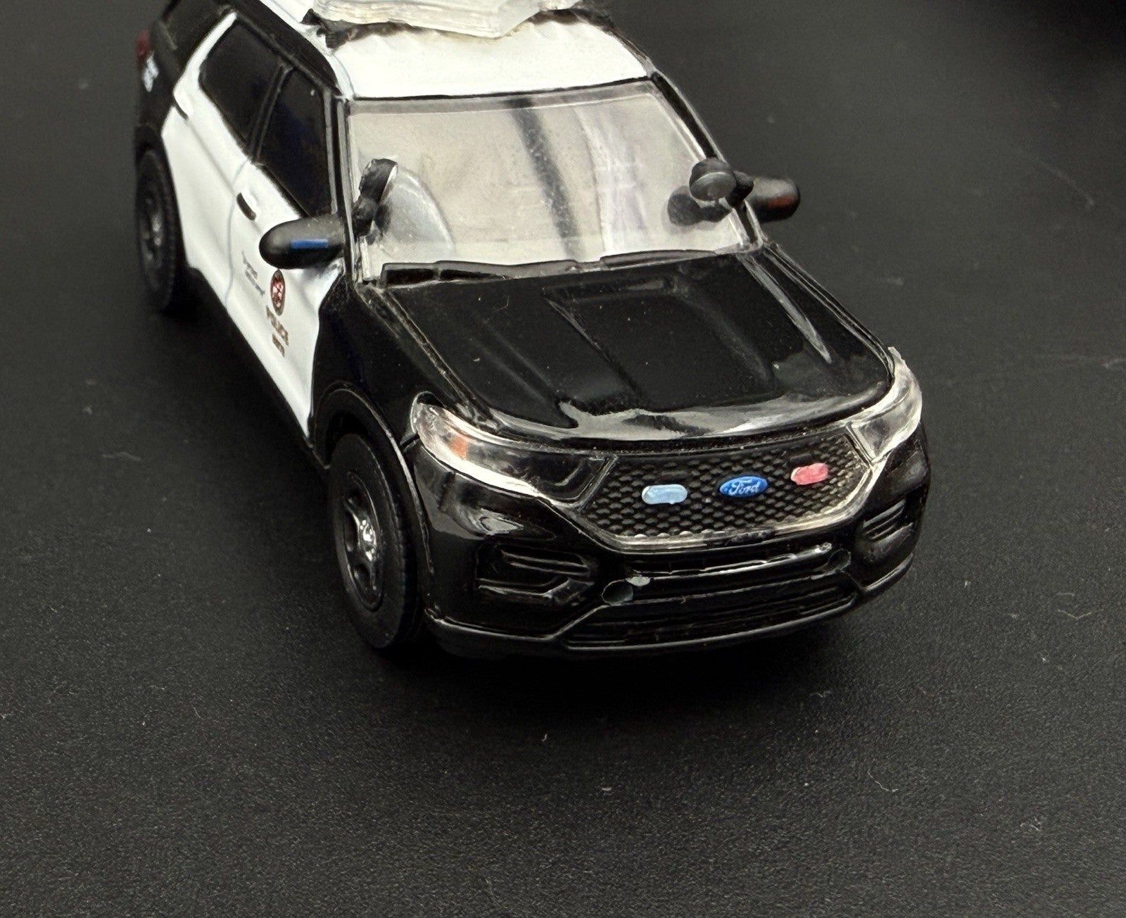 8 Pack 1/64 Scale Blue Grille Light Pod License Plate Police 6456B3