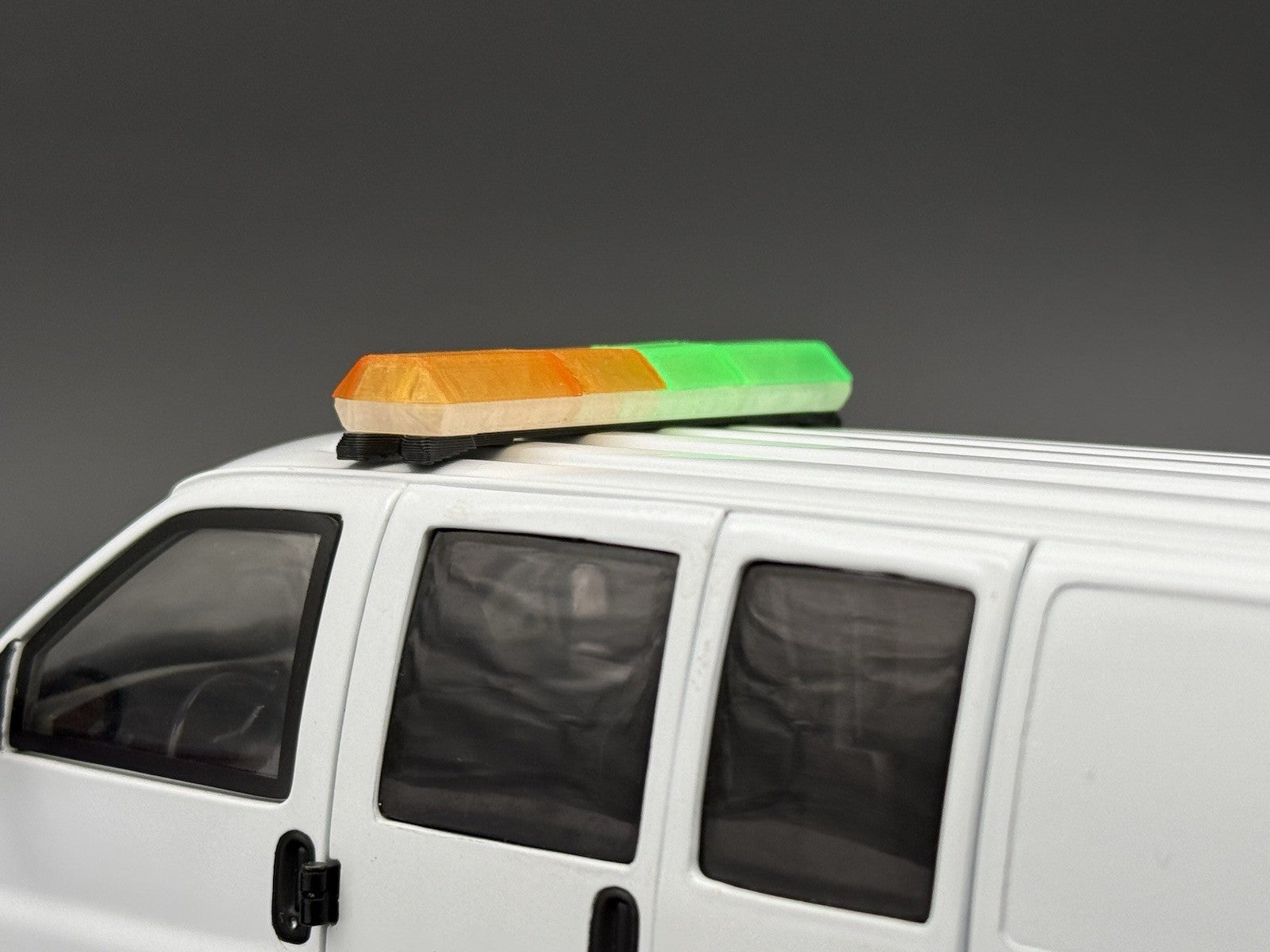 1/24 25 Scale Model Green Amber Code 3 MX7000 XL Lightbar Tow Truck Width 58”7