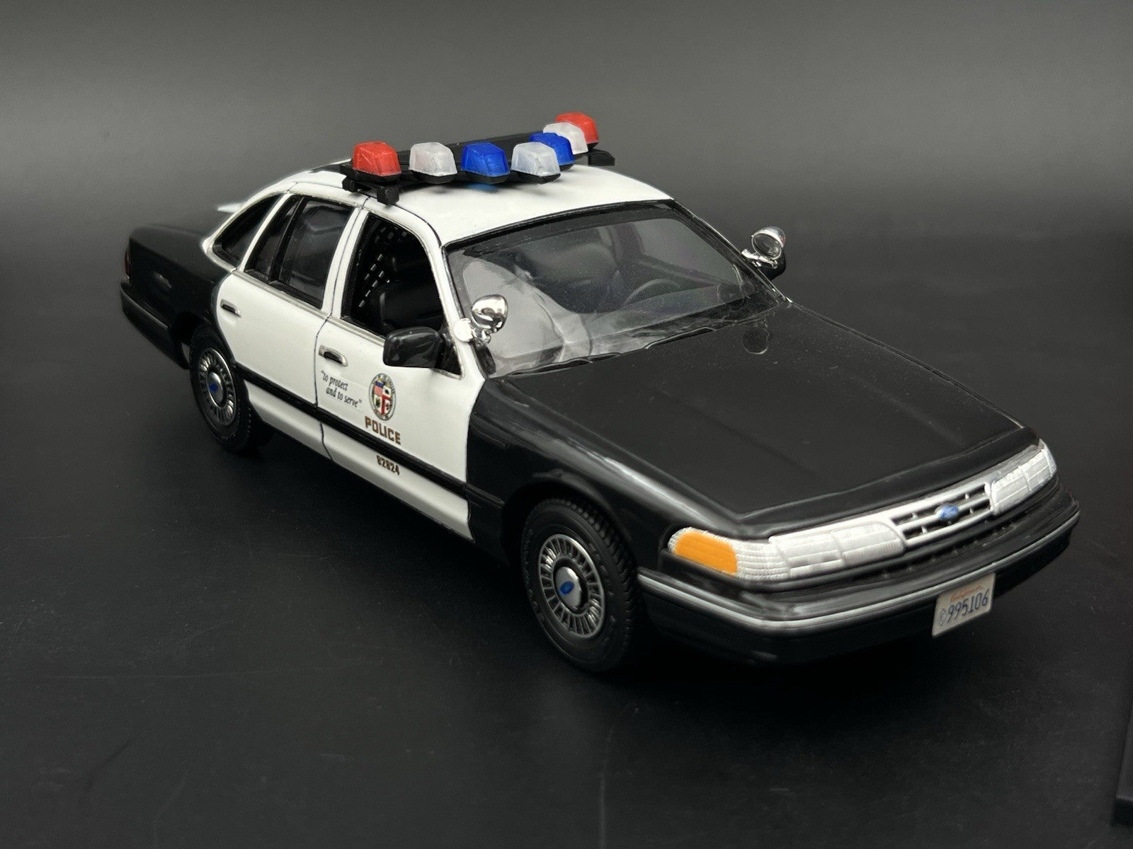 1/24 25 LED Ready Blue Red Federal Signal Vector Vision Lightbar Police LVMPD14