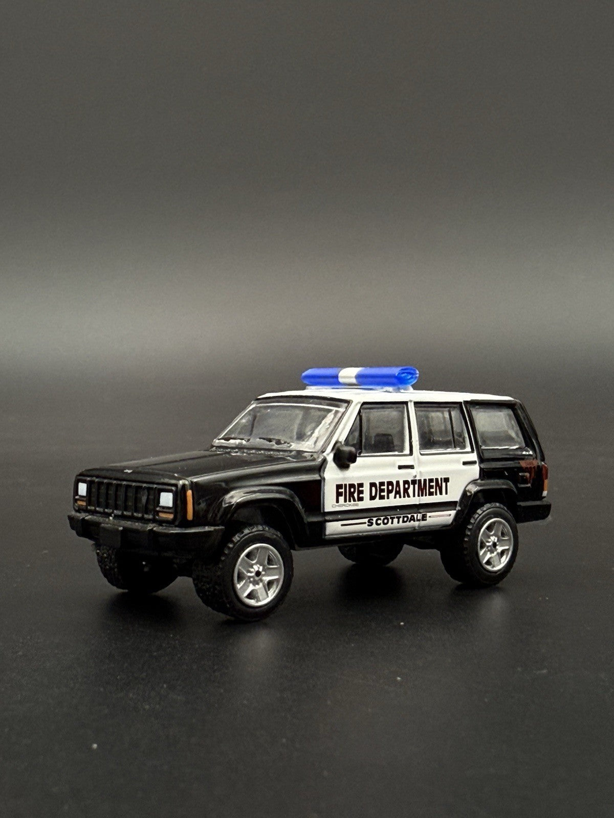 2 Pack 1/64 Blue Chrome Federal Signal Aerodynic Lightbar Police Sheriff 6414B25