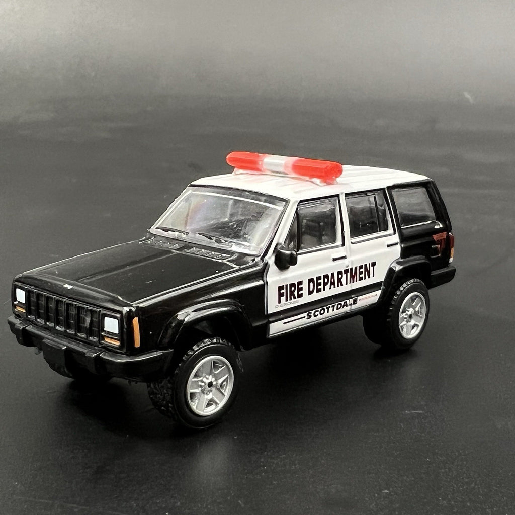 4 Pack 1/87 Red Chrome Cannonball Run Ambulance Aerodynic Lightbar Police Fire2