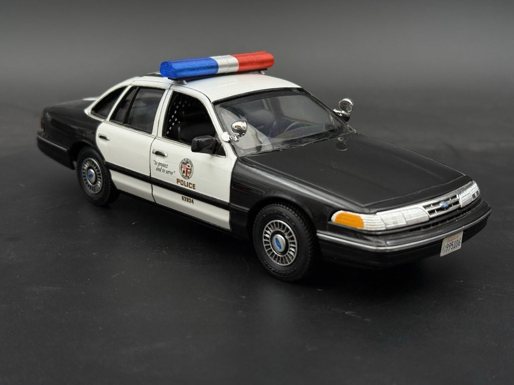 1/24 25 AeroDynic Lightbar 240 Robert Los Angeles Sheriff Blue Red Police CHP8