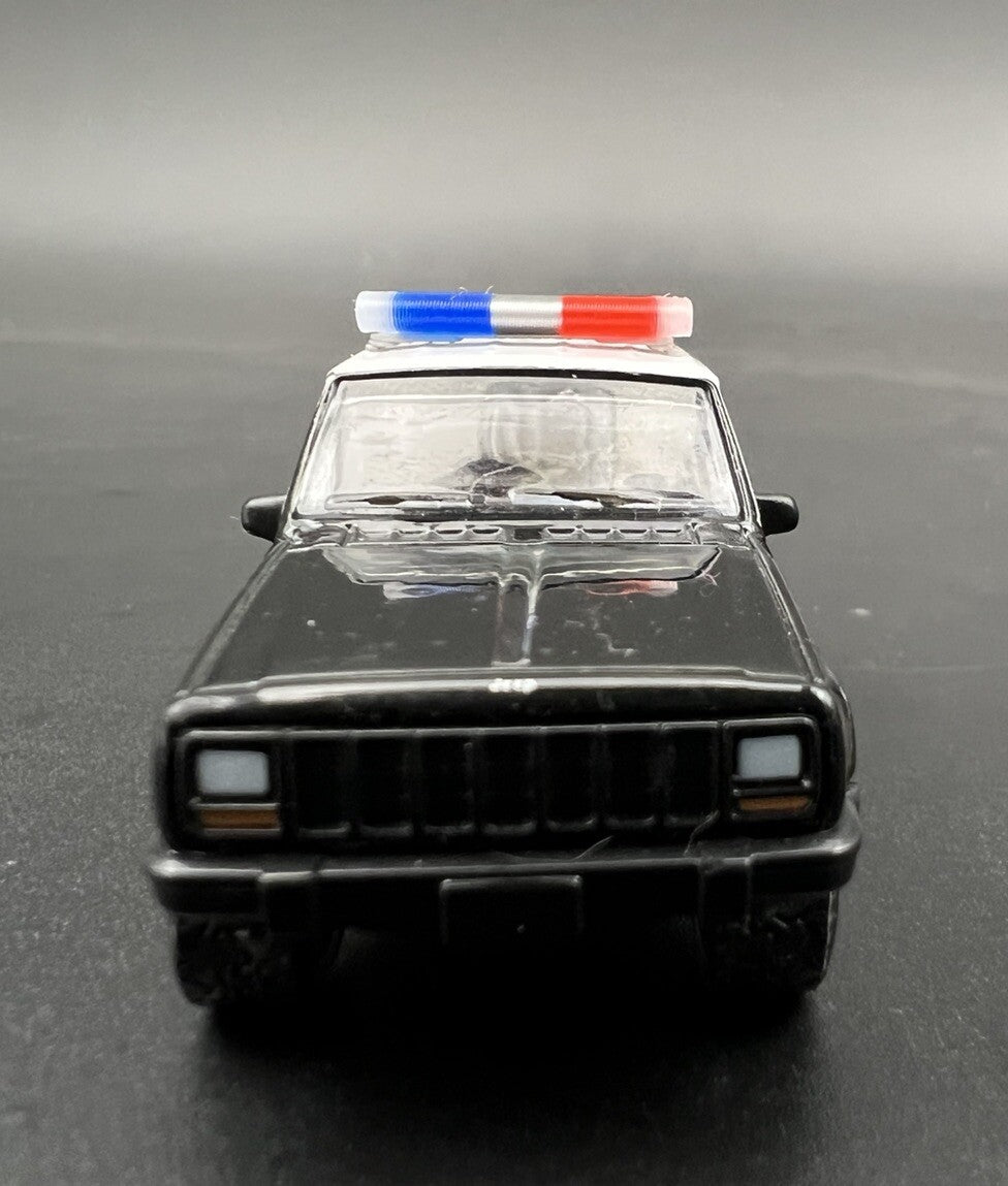 4 Pack 1/87 Blue Clear Red Chrome Federal Signal Aerodynic Lightbar Police2