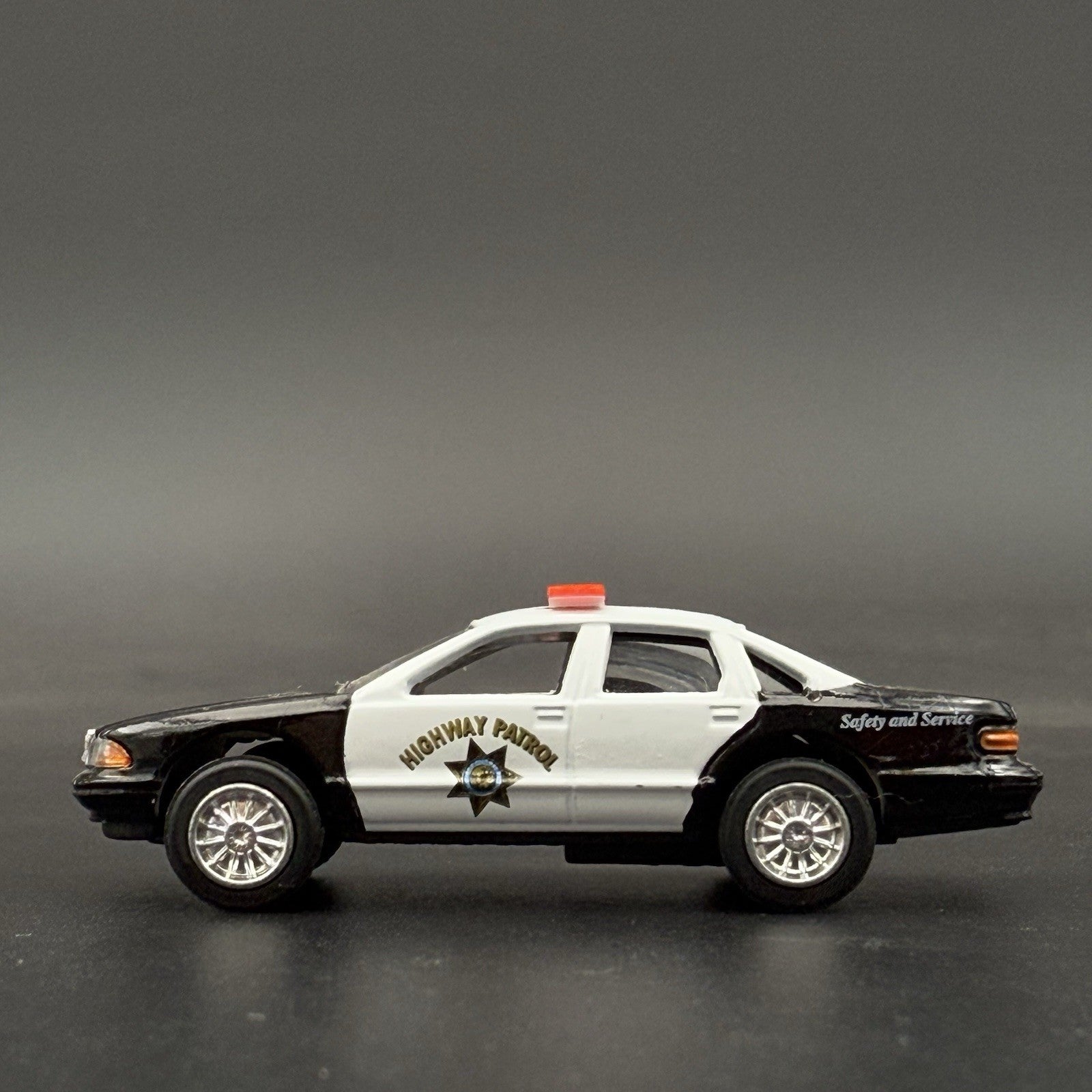 4-Pack 1/87 HO Scale Blue Clear Red LED Style Whelen Lightbar Police Car 8701BCR9