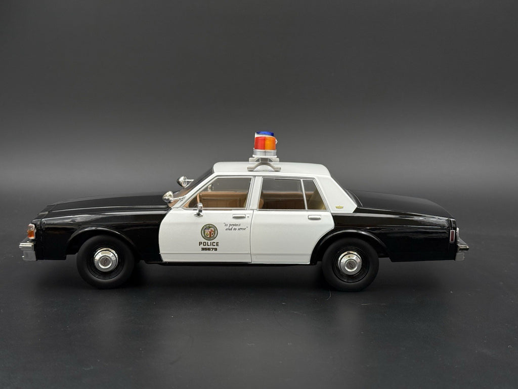 1/18 California 184 Visibar CT-1 Blue Red Amber Beacon Speaker Lightbar 1850SCA12