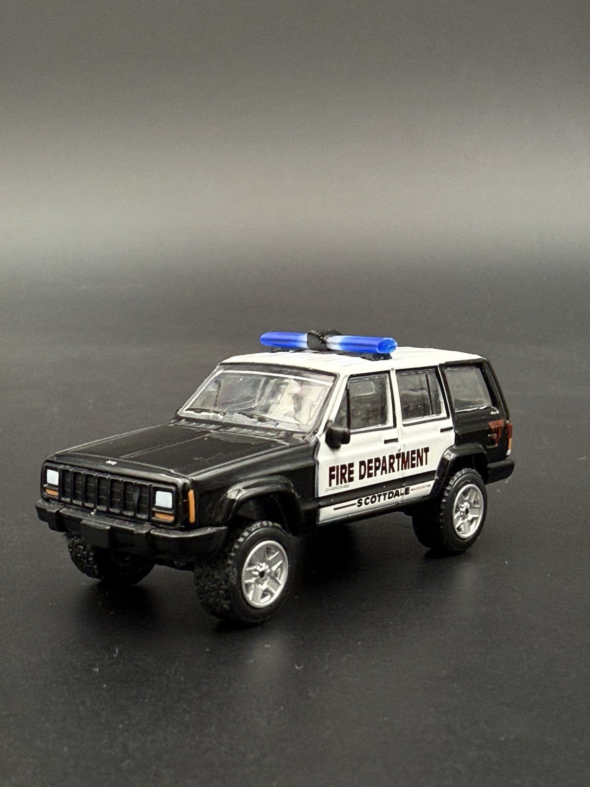 2-Pack 1/64 Scale Model Jetstream Jetsonic Blue Lightbar Police 6424B4