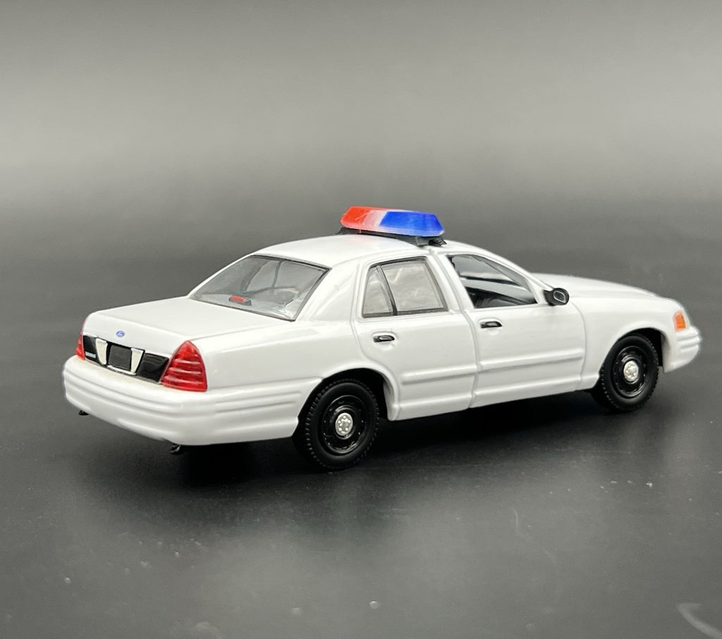 2 Pack 1/43 Blue Red SUV + Sedan Vista Lightbar Greenlight Police Sheriff Fire16