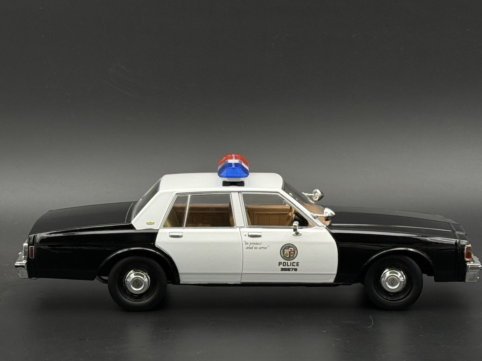 1/18 Scale Model Blue Red Amber Code 3 XL Lightbar Police California 1822ChromCA14