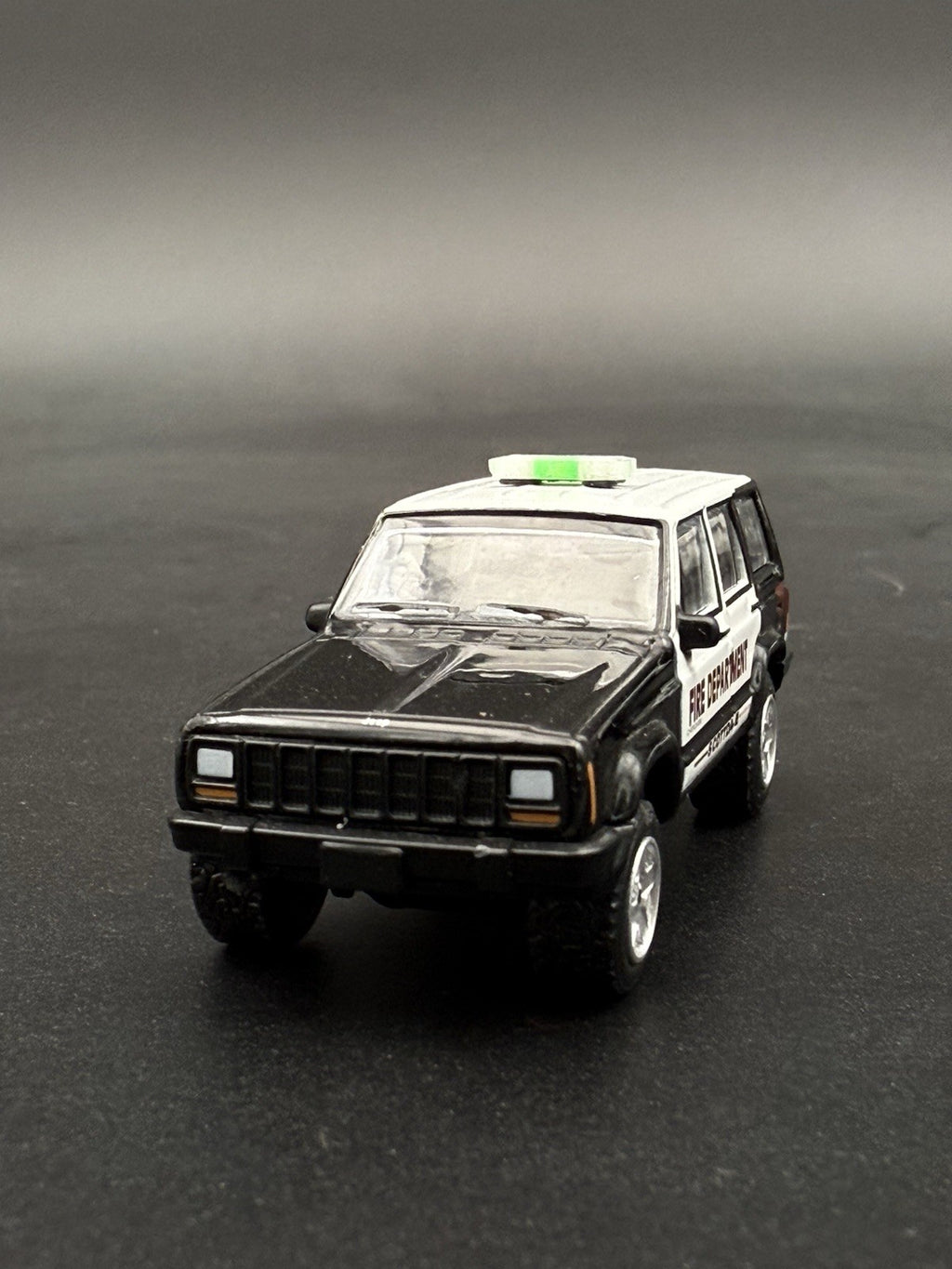 2 Pack 1/64 Mini Whelen Edge Clear Green Clear Lightbar Work Truck Security8