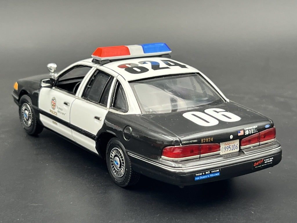 1/24 25 27 Blue Chrome Red Code 3 LP6000 Lightbar W Internal Lens Police Sheriff9