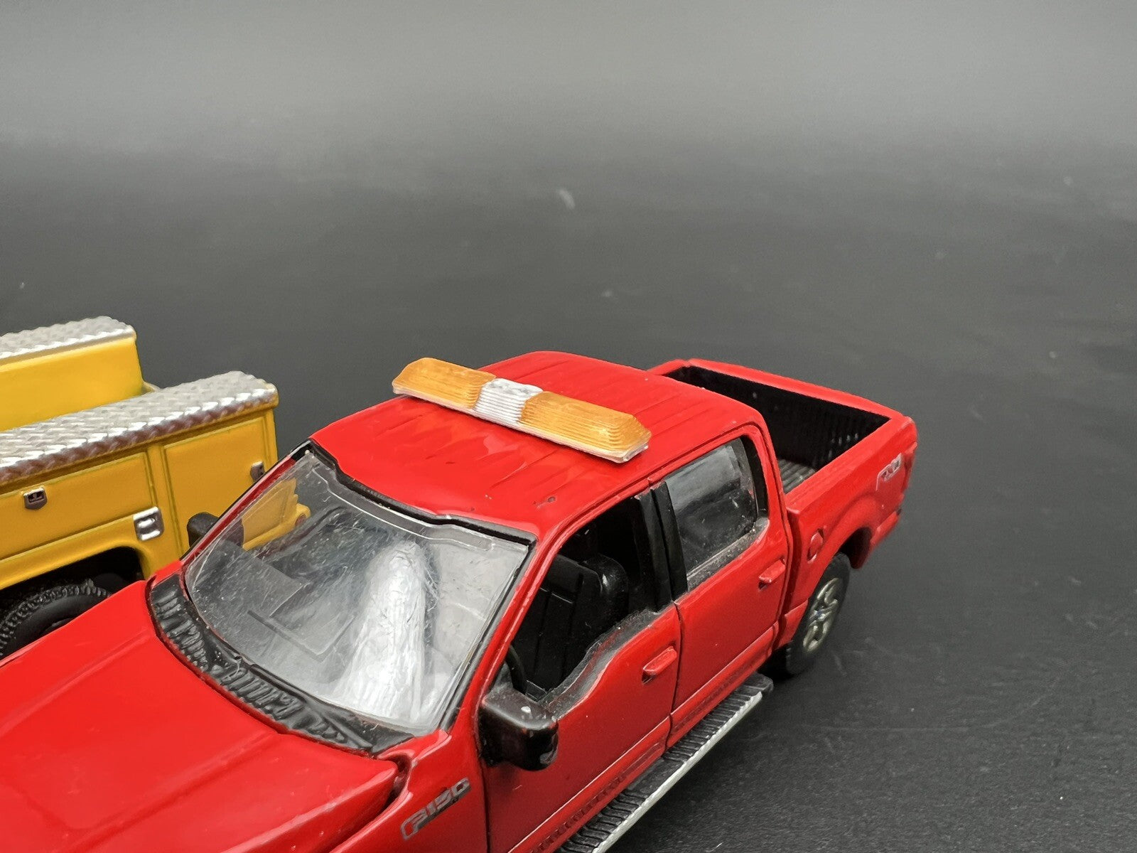 2 Pack 1/64 Code 3 LP6000 Amber Lightbar Greenlight Construction Tow Work Truck4