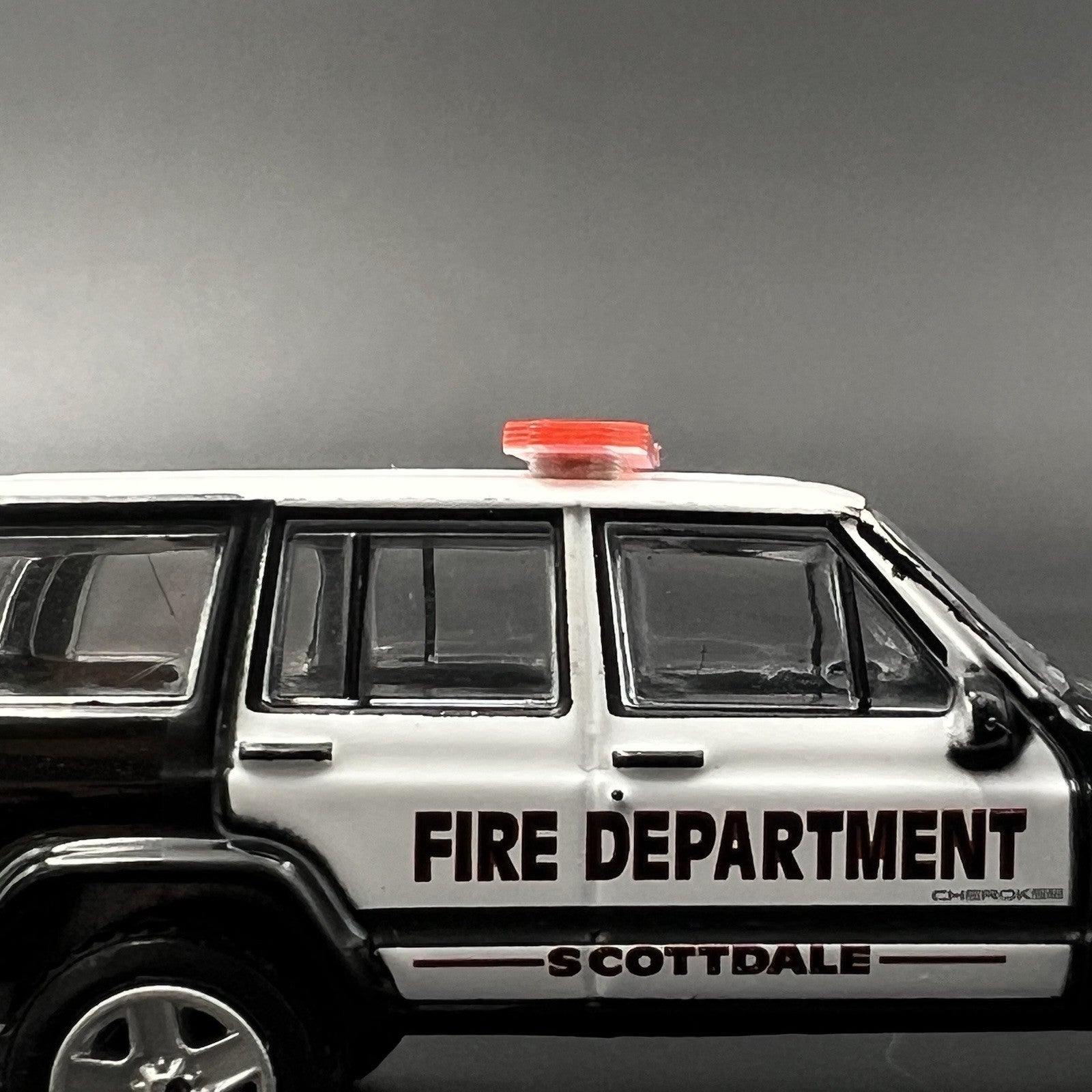 2 Pack 1/64 Red LED Code 3 X2100 Lightbar For Greenlight Fire EMS Ambulance SUV6