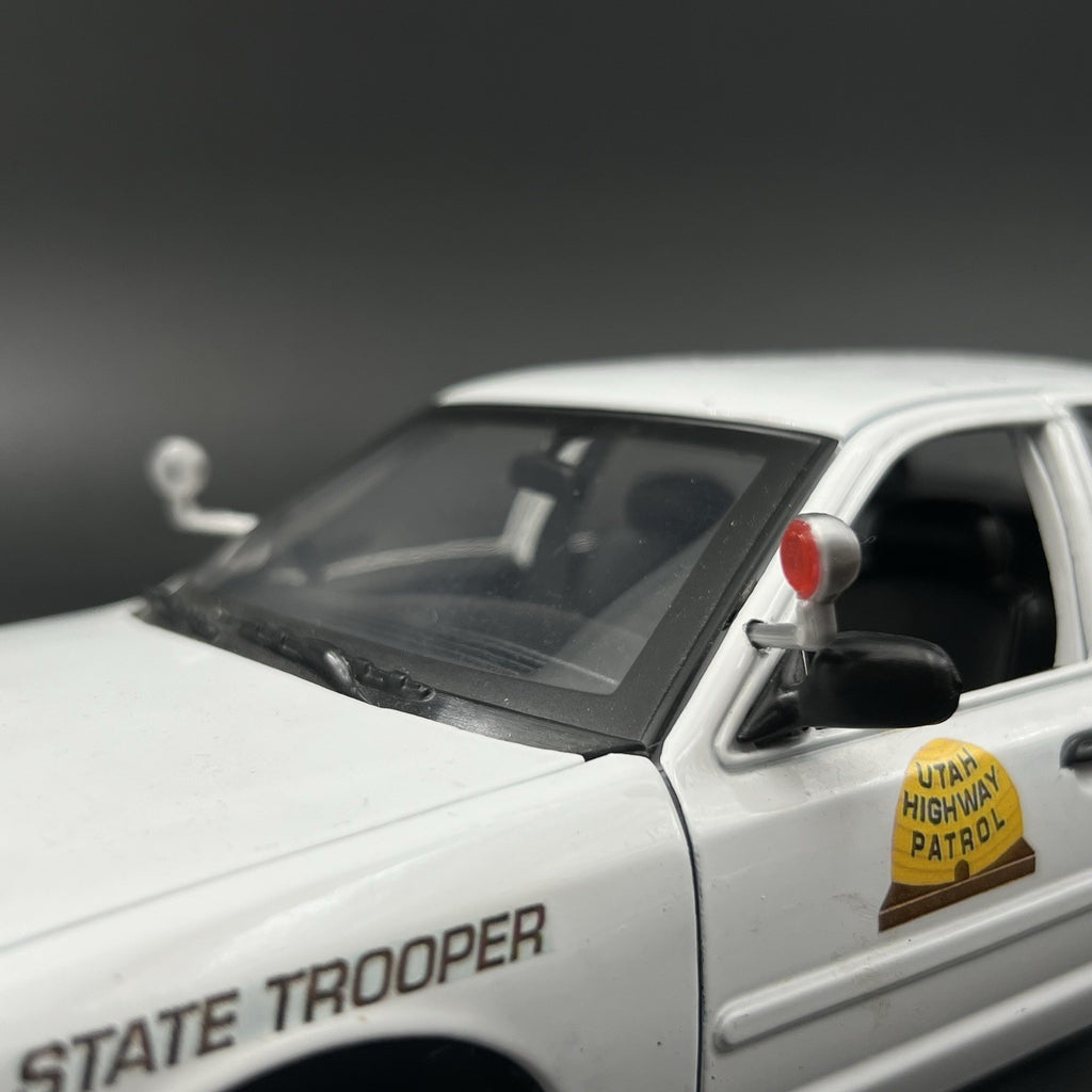 4 Pack 1/18 Spotlights CHP Style For Police Car SUV California Highway Patrol7