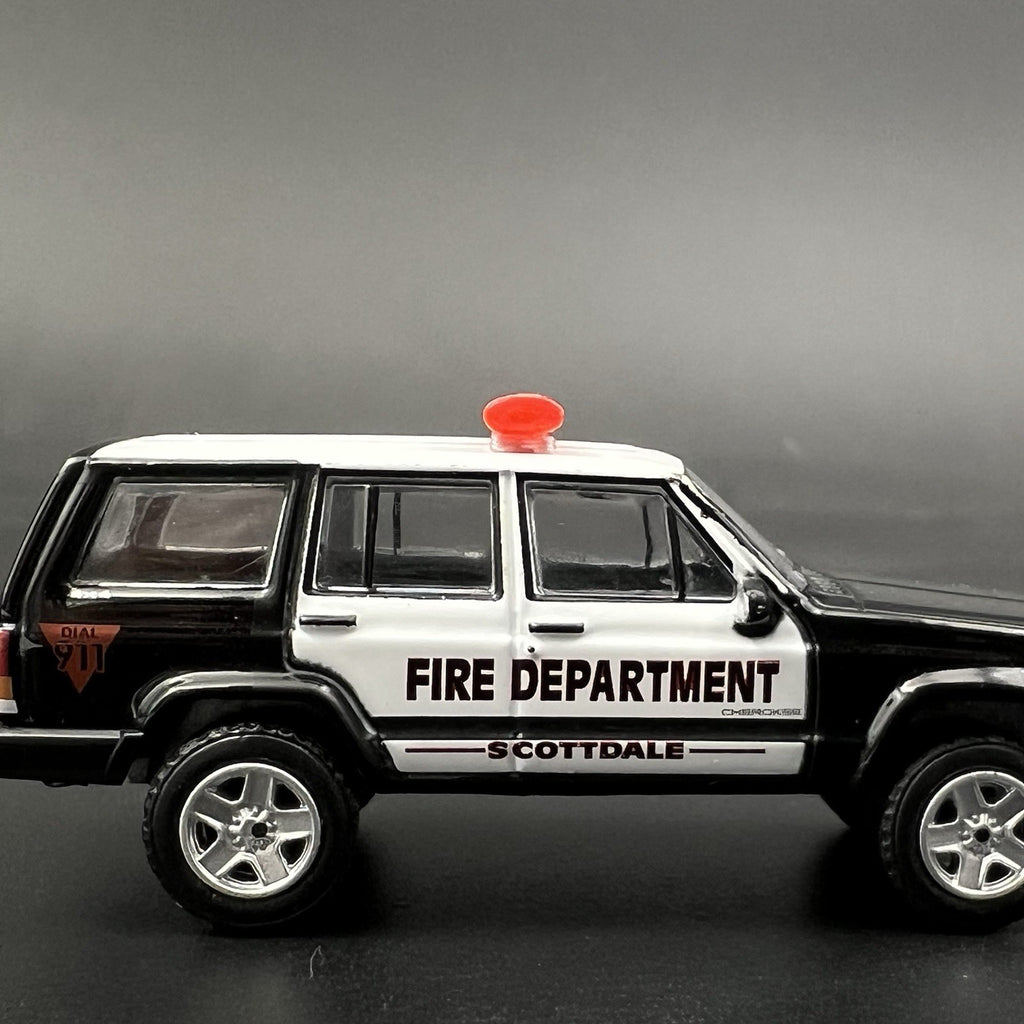 4 Pack 1/87 Red Chrome Cannonball Run Ambulance Aerodynic Lightbar Police Fire7