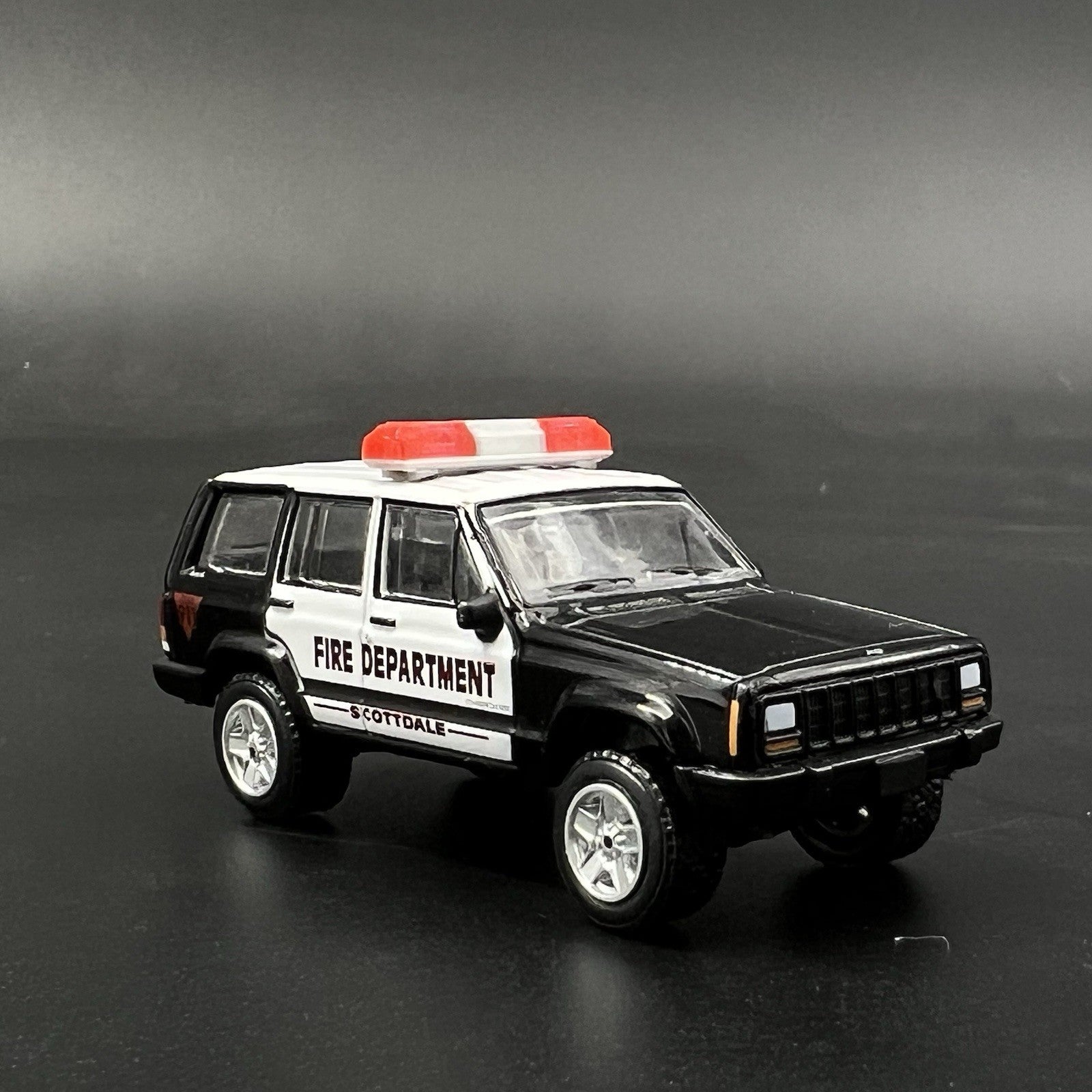 2 Pack 1/64 Smith Wesson 8000 8780 8880 8980 Lightbar Red Fire Police Sheriff6