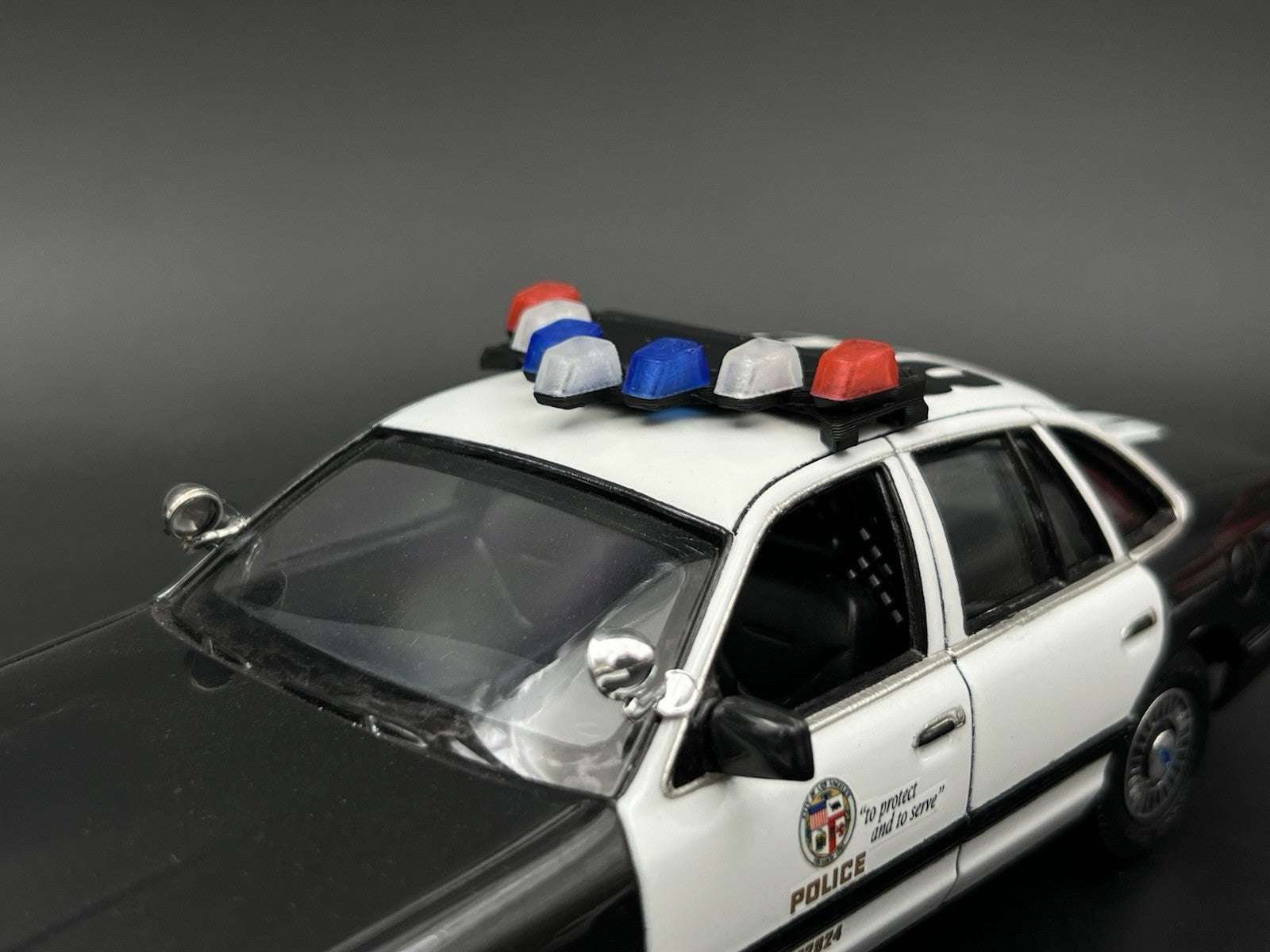 1/24 25 LED Ready Blue Red Federal Signal Vector Vision Lightbar Police LVMPD18