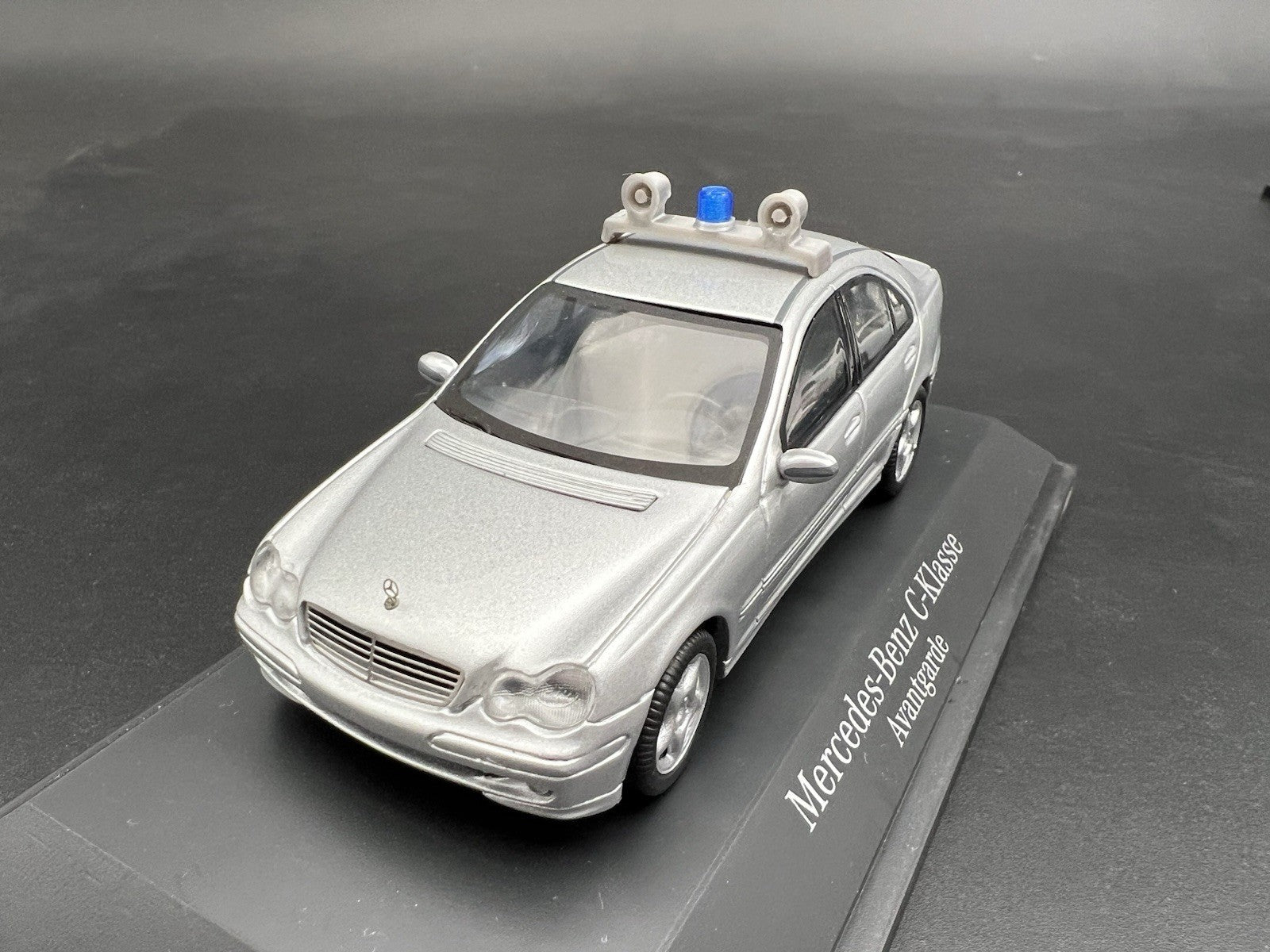 1/43 Vintage Blue Beacon With Dual Siren Speakers Lightbar Police16