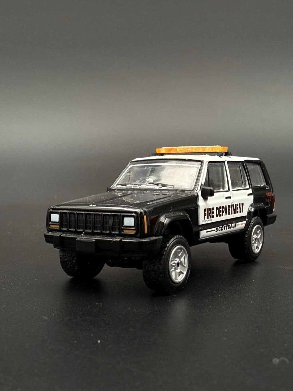 2-Pack 1/64 Scale Model Amber Federal Valor Lightbar Work Truck Security 6401A2