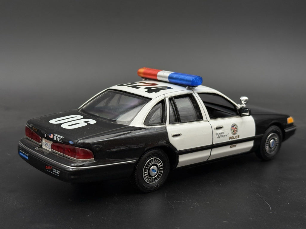 1/32 AeroDynic Lightbar 240 Robert Los Angeles Sheriff Blue Red Police CHP6