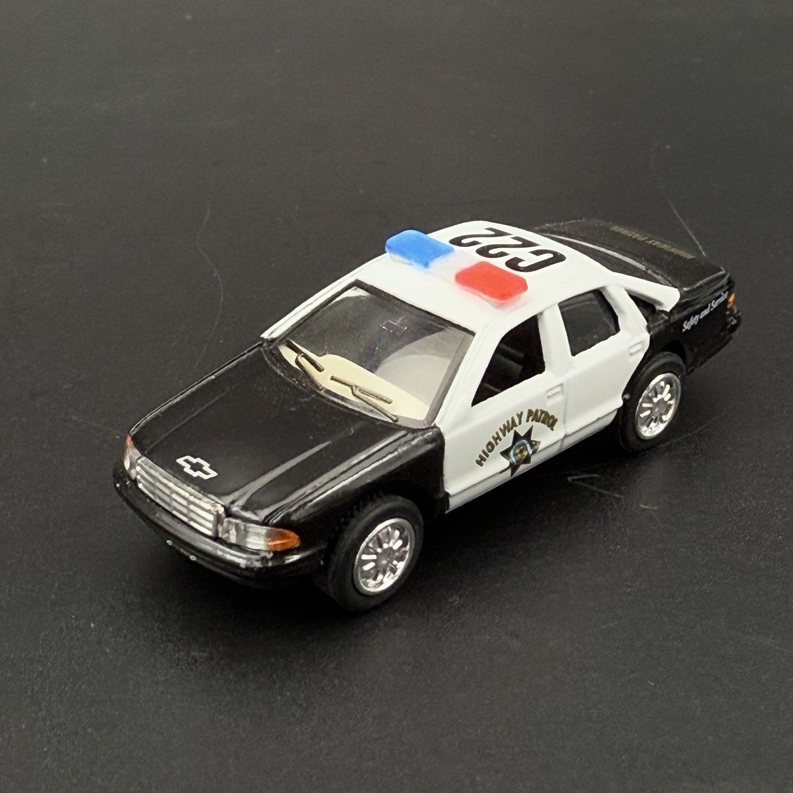 4-Pack 1/87 HO Scale Blue Clear Red LED Style Whelen Lightbar Police Car 8701BCR11