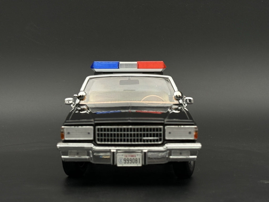 1/18 Scale Model Blue Red Amber Code 3 XL Lightbar Police California 1822ChromCA11