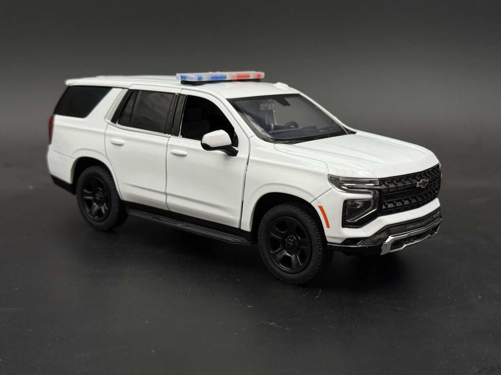 1/24 25 Scale Model Whelen Liberty II Blue Red Tahoe SUV Lightbar 2449XLBR19