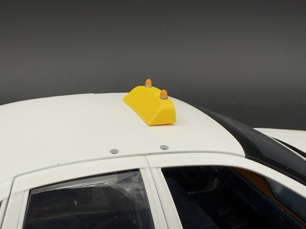 1/18 Scale Model Taxi Sign With Two Amber Lights And Lettering San Diego8