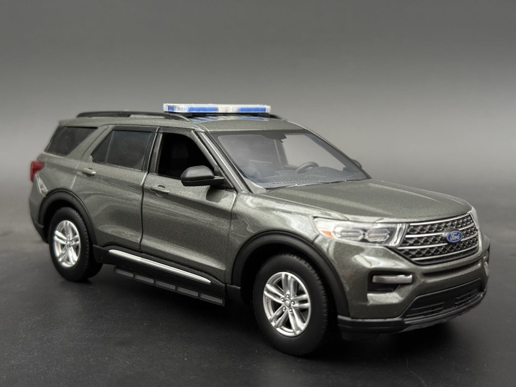 1/24 25 Scale Model LED Ready Whelen Liberty II Blue Police Lightbar 2449B13