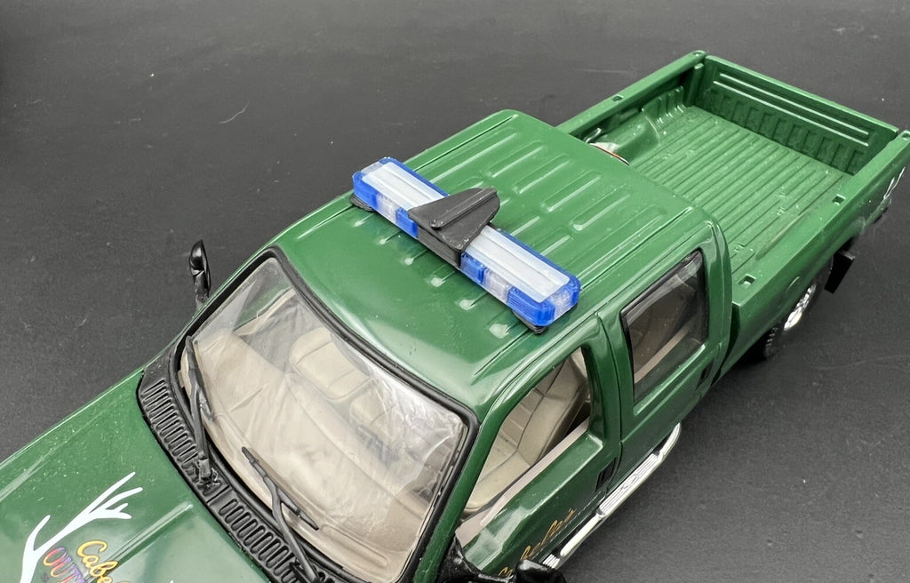 1/32 Whelen Edge Lightbar Blue w/ Speaker Highway Patrol State Police3