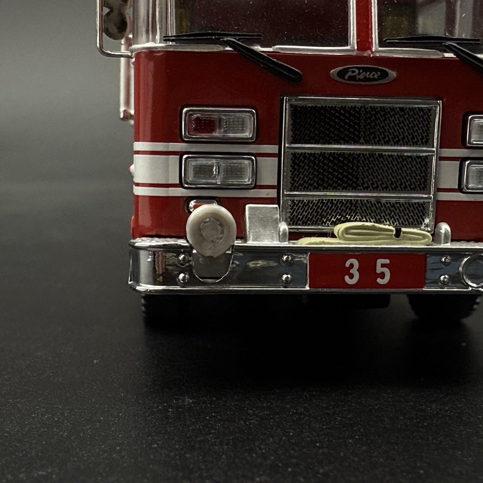 2 Pack 1/50 Scale Model Federal Q Q2B Siren Fire Engine Truck Kitbash 50179
