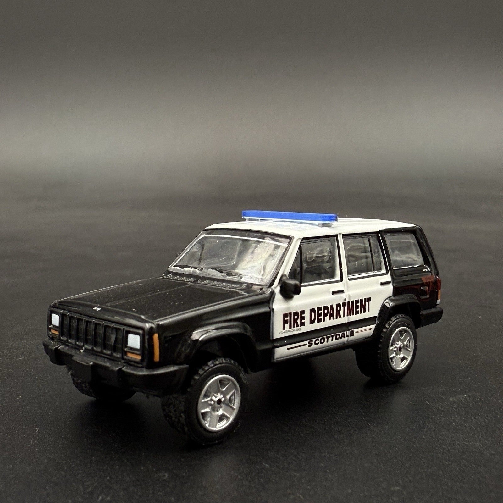 2 Pack 1/64 Blue LED Style Narrow Lightbar Greenlight Fire Police Ambulance SUV5