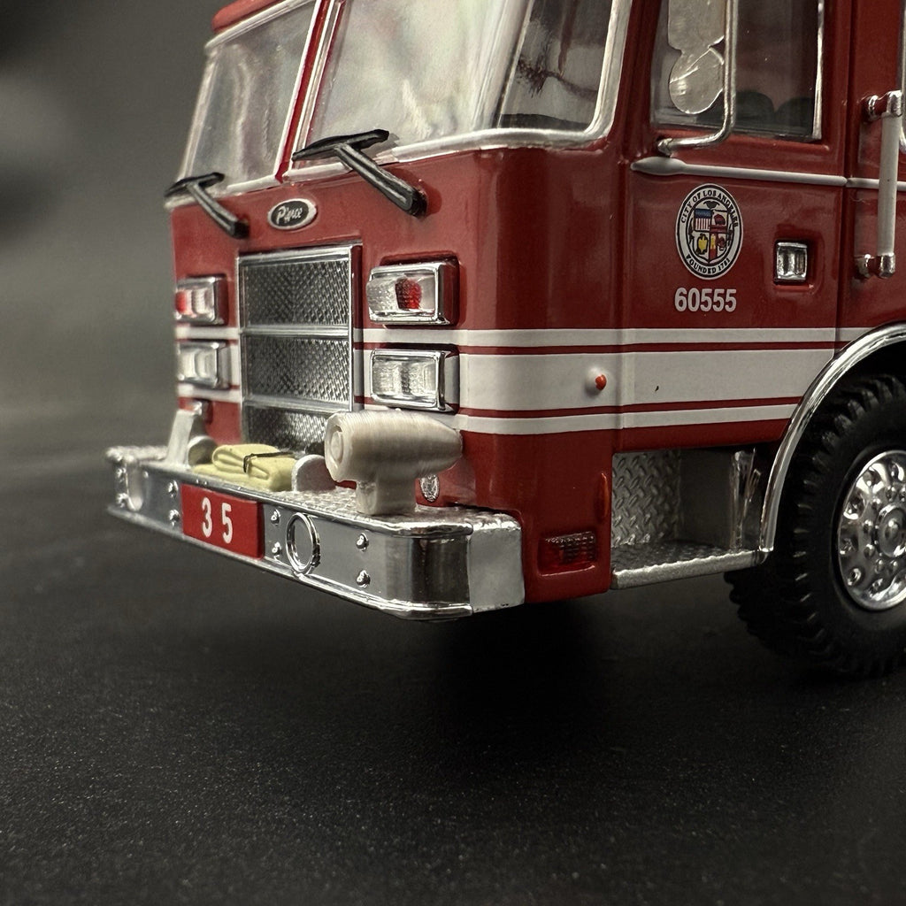 2 Pack 1/64 B&M Super Chief Siren Code 3 Fire Engine Truck Kitbash 64453