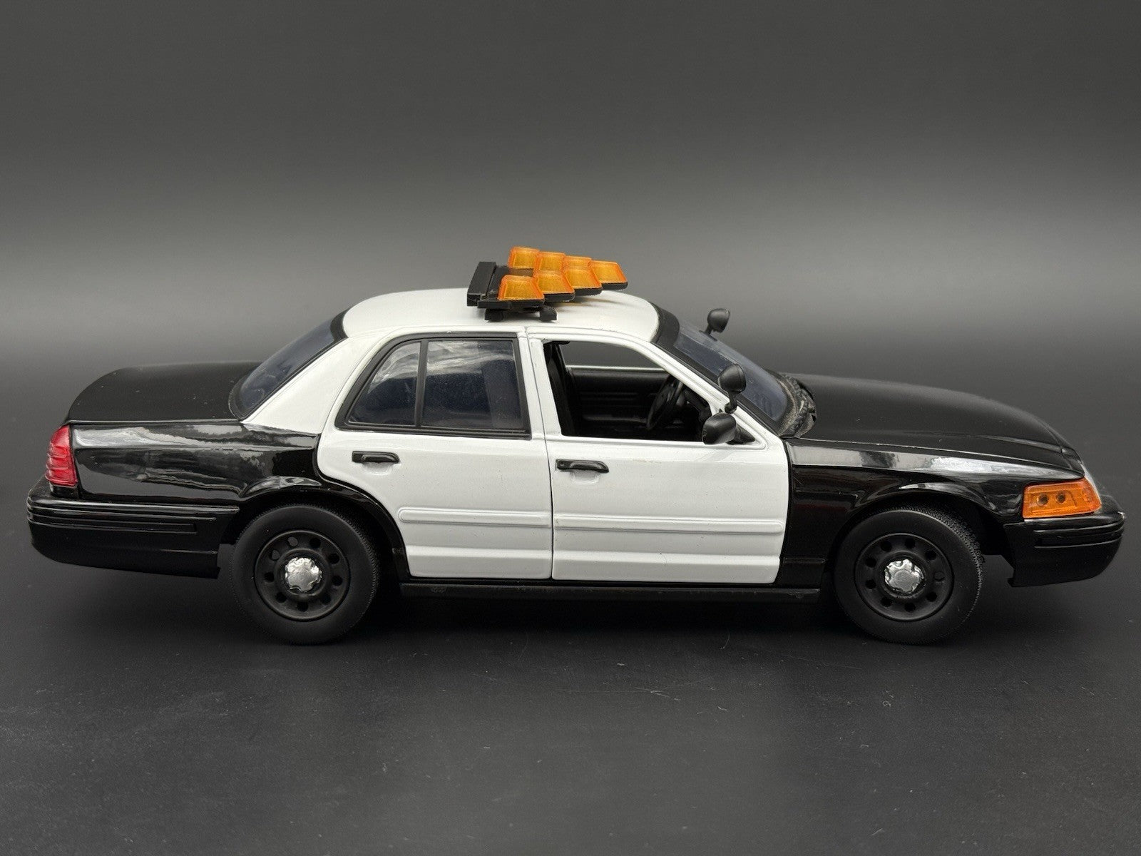 1/18 LED Ready Amber Federal Signal Vector Vision Lightbar Tow Security Work7