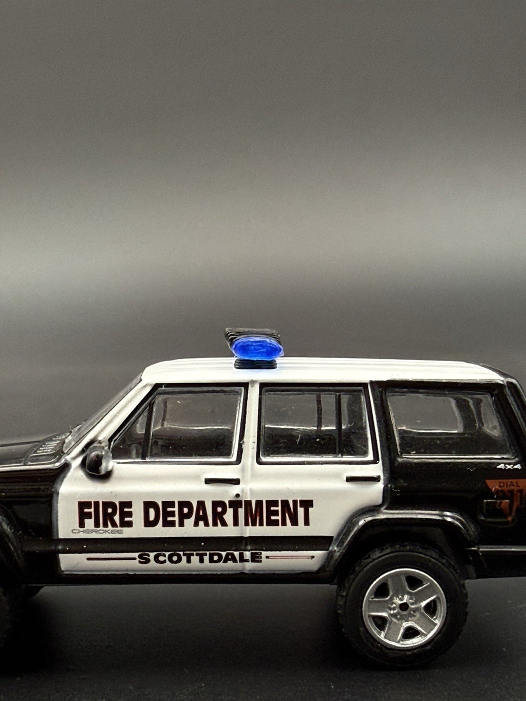 2-Pack 1/64 Scale Model Jetstream Jetsonic Blue Lightbar Police 6424B11