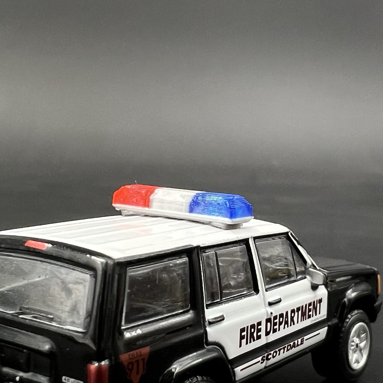 2 Pack 1/64 Smith Wesson 8000 8780 8880 8980 Lightbar Blue Red Police Sheriff8