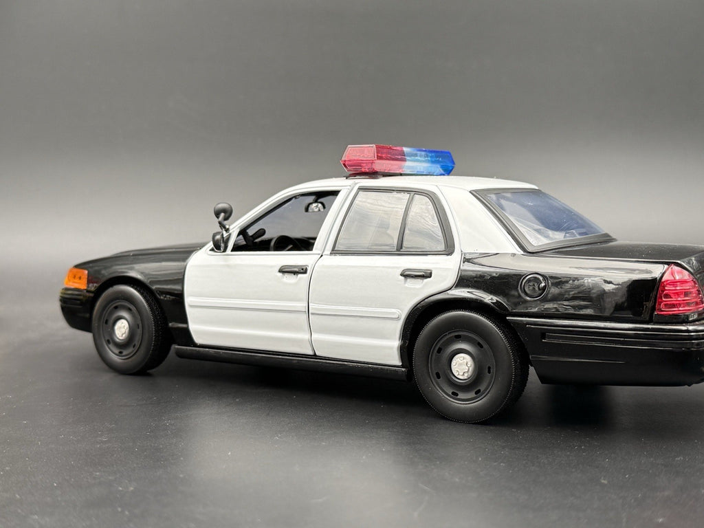 4 Pack 1/18 Scale Model 2003 Steel Wheel For Motormax Crown Victoria Police 186611
