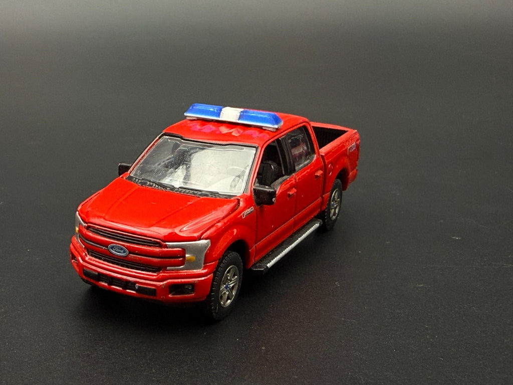2 Pack 1/64 Scale Code 3 LP6000 Blue Lightbar Greenlight Police 6417B3