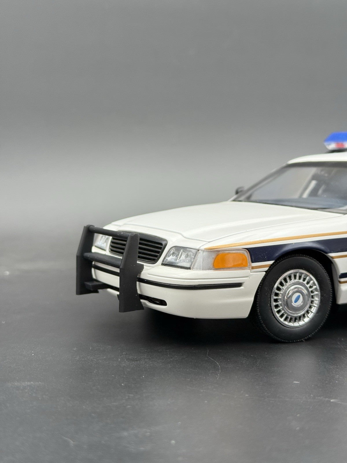 1/18 Scale Model Setina PB300 Push Bumper Pushbar Crown Vic 1853 Universal Sedan7