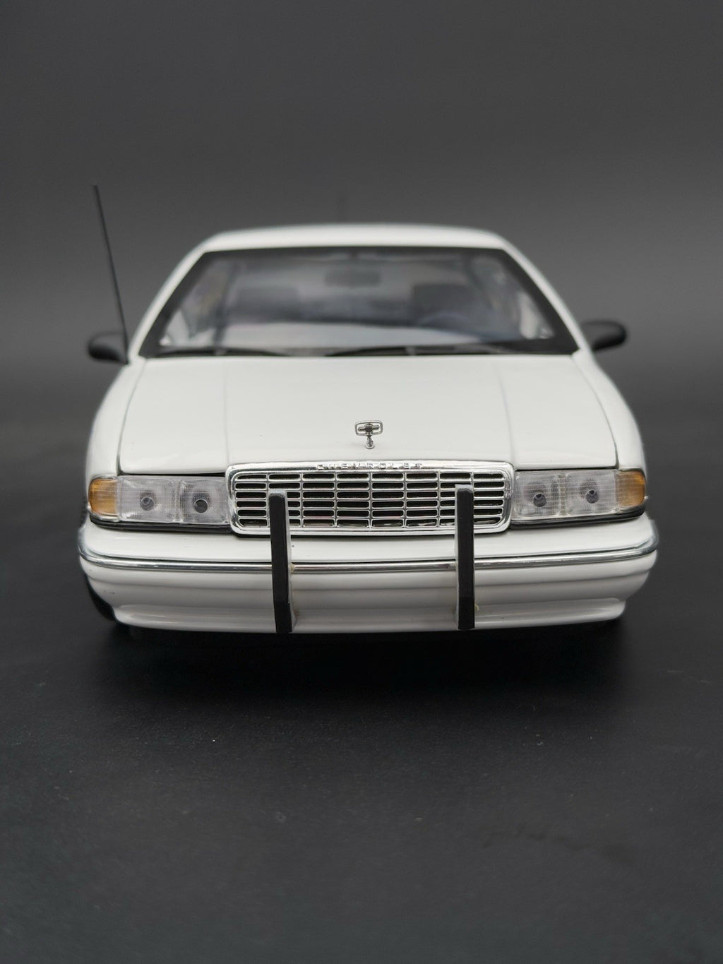 1/18 Vintage Push Bumper Guard For UT Chevrolet Caprice Police Car4