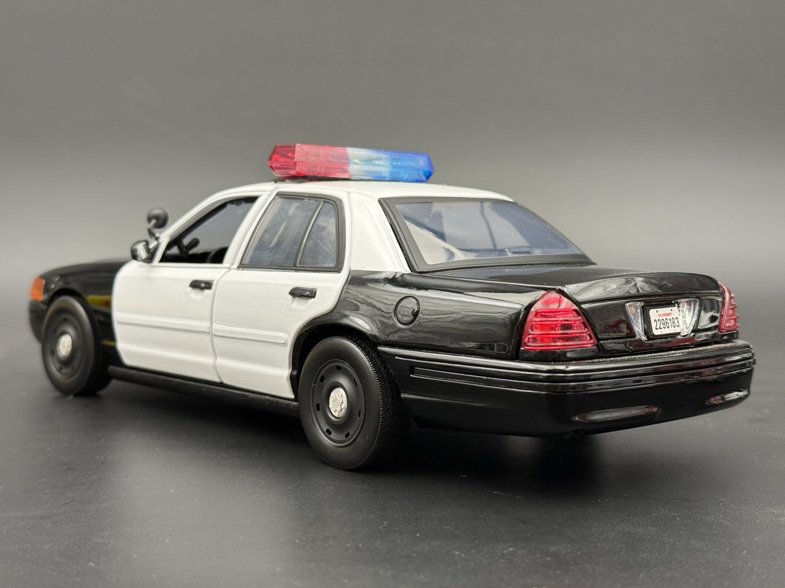 4 Pack 1/18 Scale Model 2003 Steel Wheel For Motormax Crown Victoria Police 18668