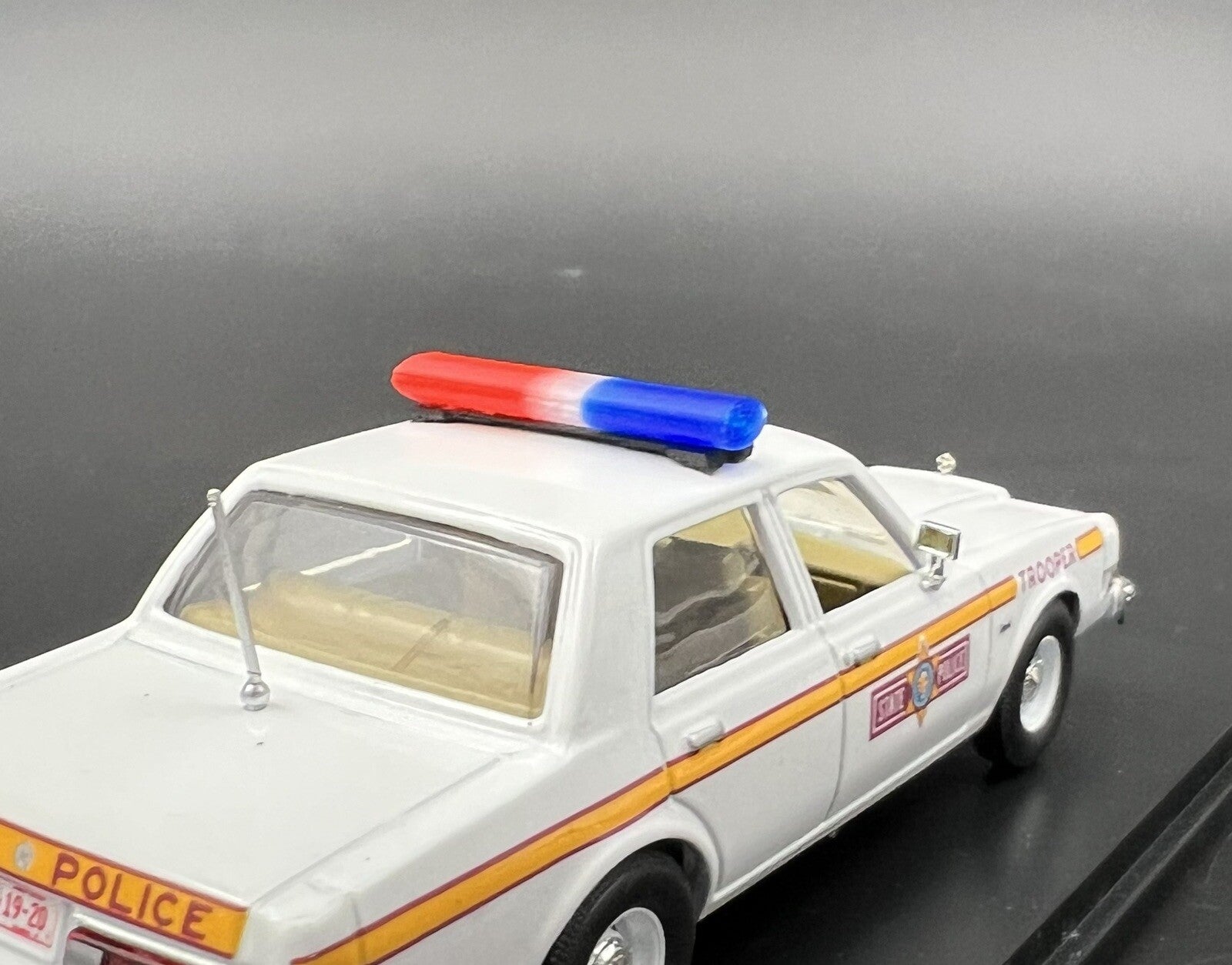 2 Pack 1/43 O Scale Red Chrome Aerodynic Lightbar Police Fire 4310R Chrome5