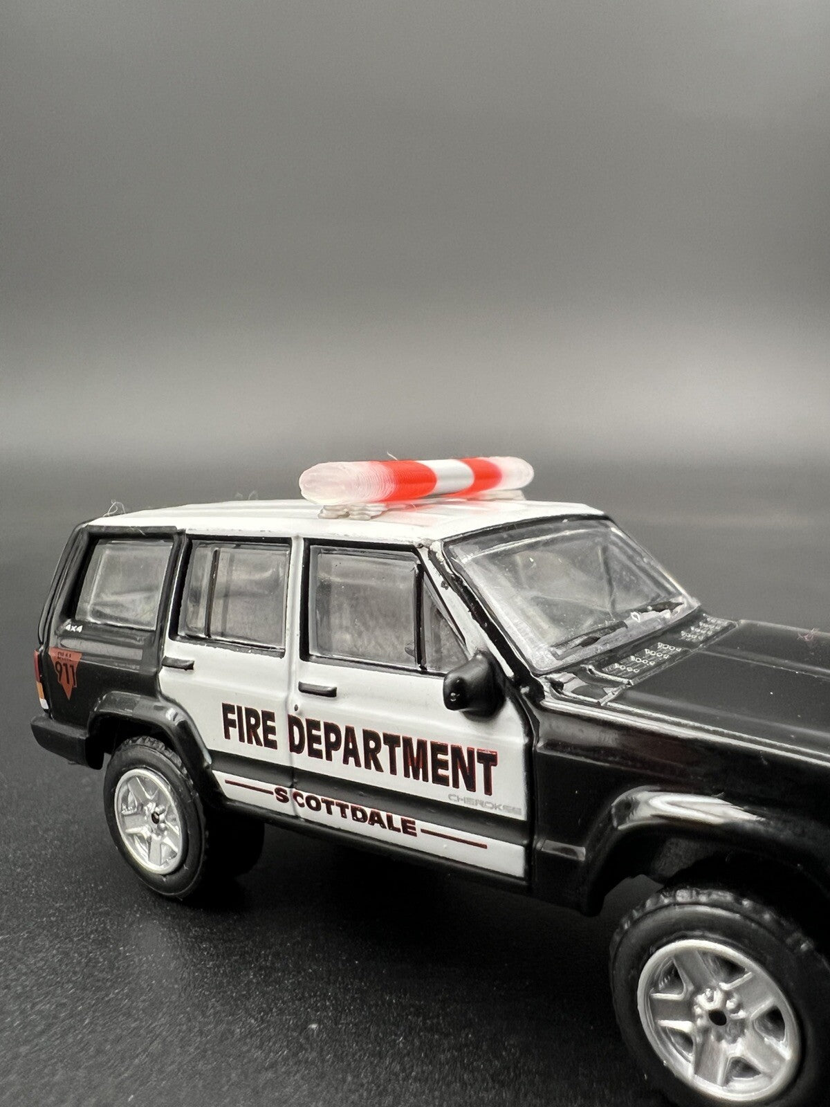 4 Pack 1/87 Clear Red Chrome NYPD Federal Signal Aerodynic Lightbar Police2