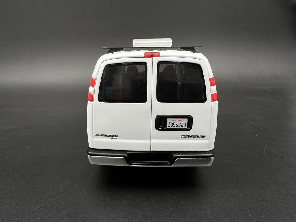 1/24 25 Jetsolaris Lightbar For NYPD Chevy Express Van New York Police Sheriff5