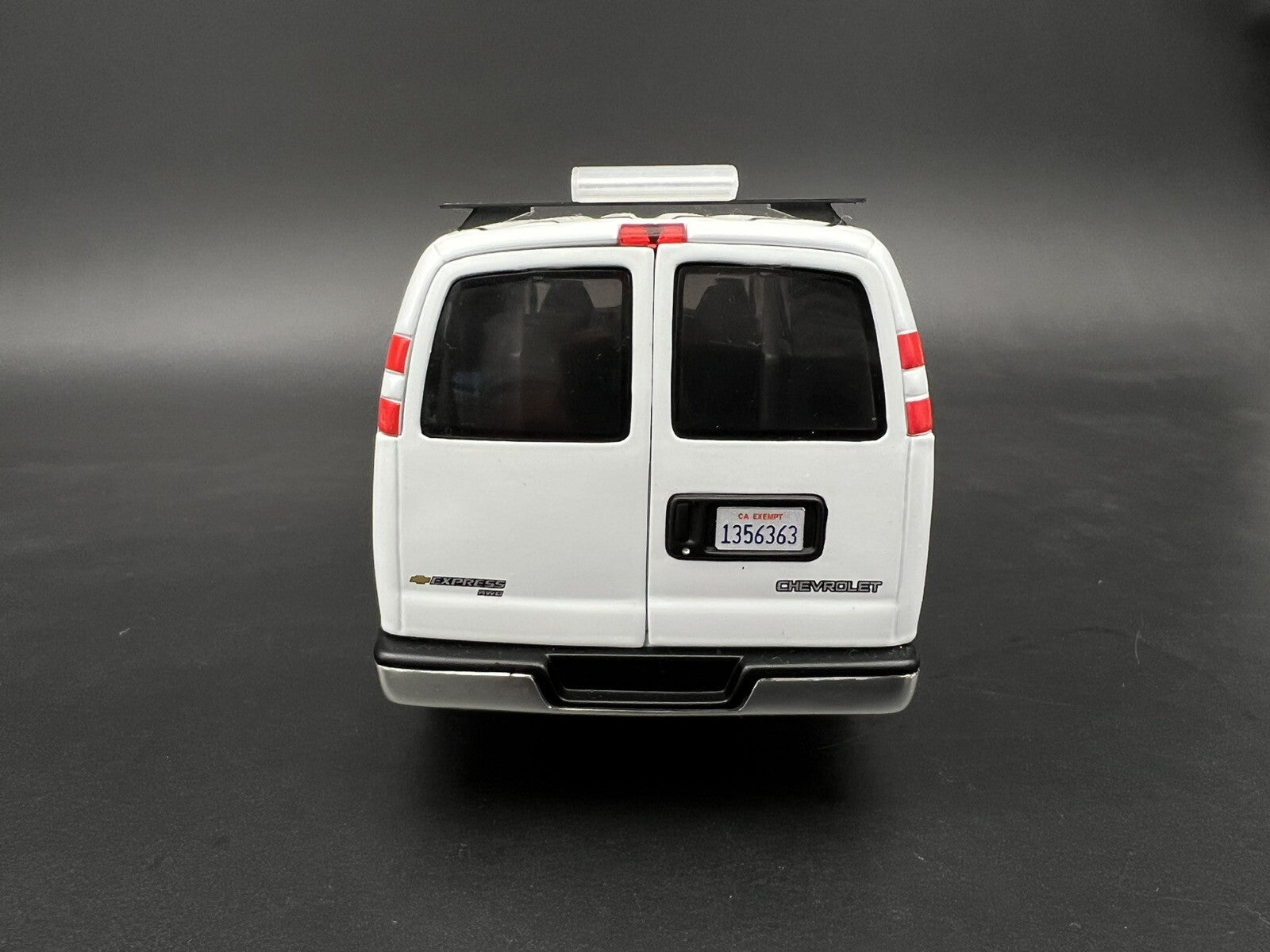 1/24 25 Jetsolaris Lightbar For NYPD Chevy Express Van New York Police Sheriff5